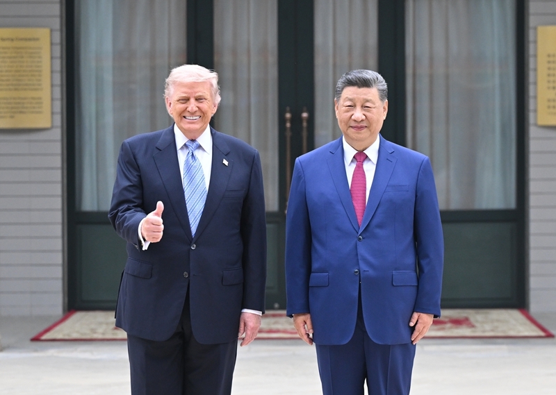 5月15日上午,国家主席习近平在中南海同美国总统特朗普举行小范围会晤。新华社记者 燕雁 摄