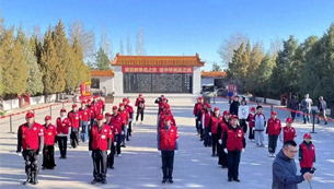 本市退役军人开展清明祭扫活动